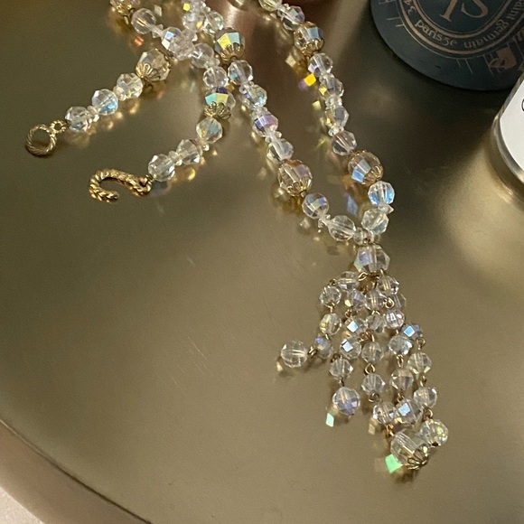 Beautiful vintage necklace Aurora Borealis style beads - Picture 4 of 11